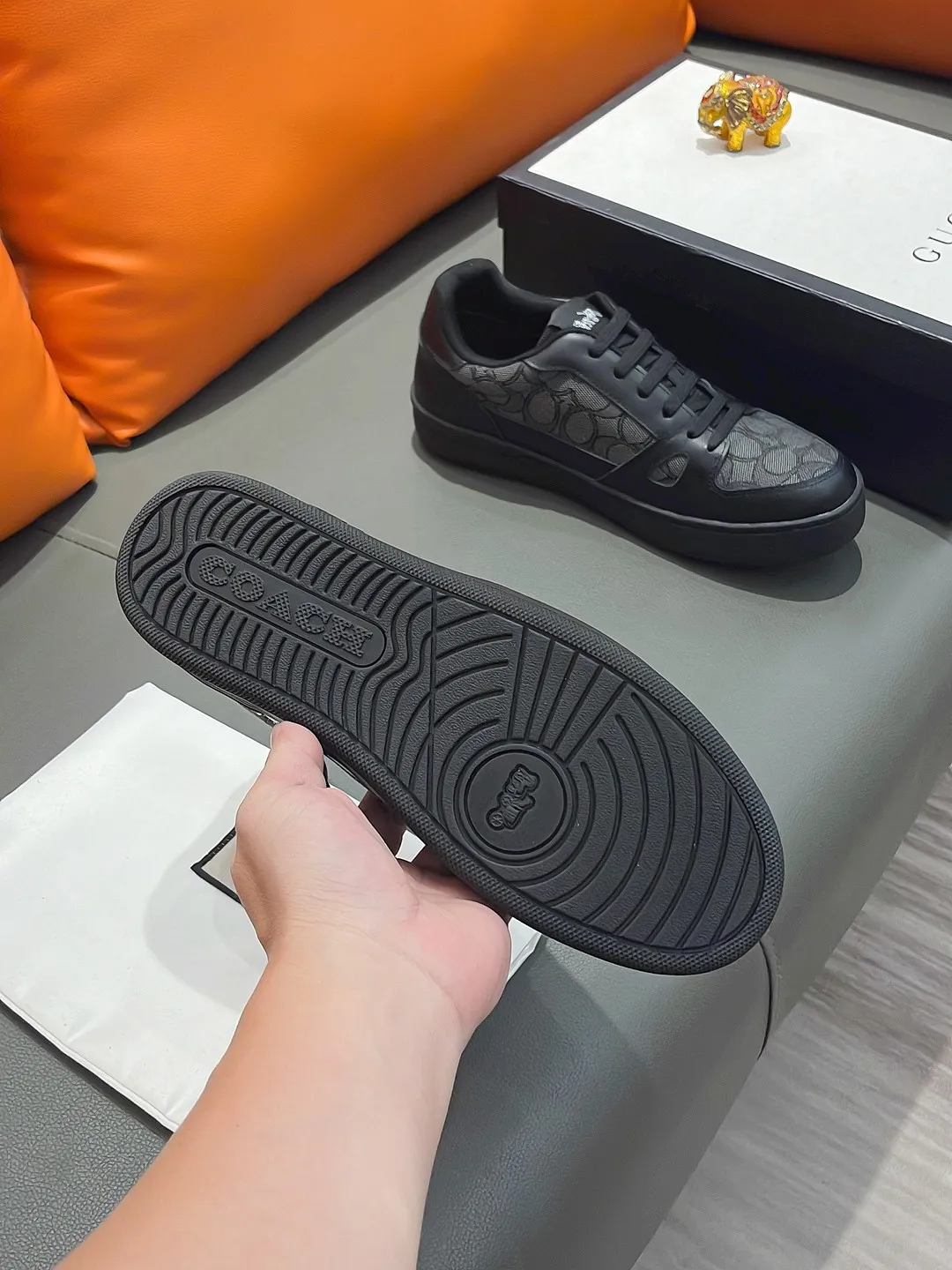 Men's shoes GUCCI "Gucci" P420 Regular size: 38-44 (casual shoes) Product materials: Selected cowhide upper, soft sheepskin lining; original outsole.